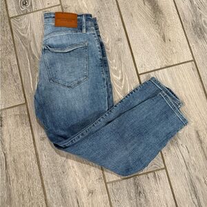 Lucky brand Classic Blue Denim Jeans size 29 crop